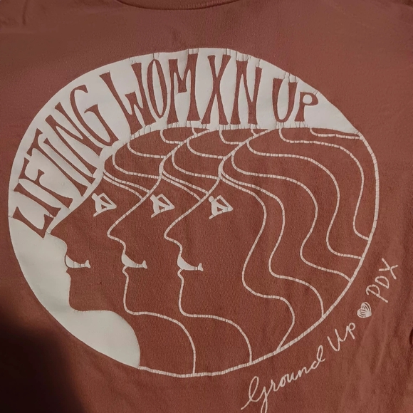 Women's Mauve Graphic Tee - "Lifting Womxn Up" - Picture 11 of 12